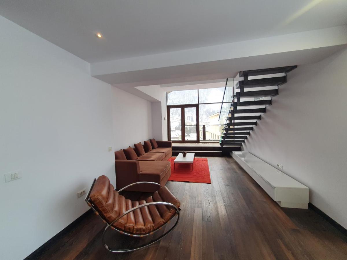 Apart Hotel Vlad Tepes Brasov Exterior photo