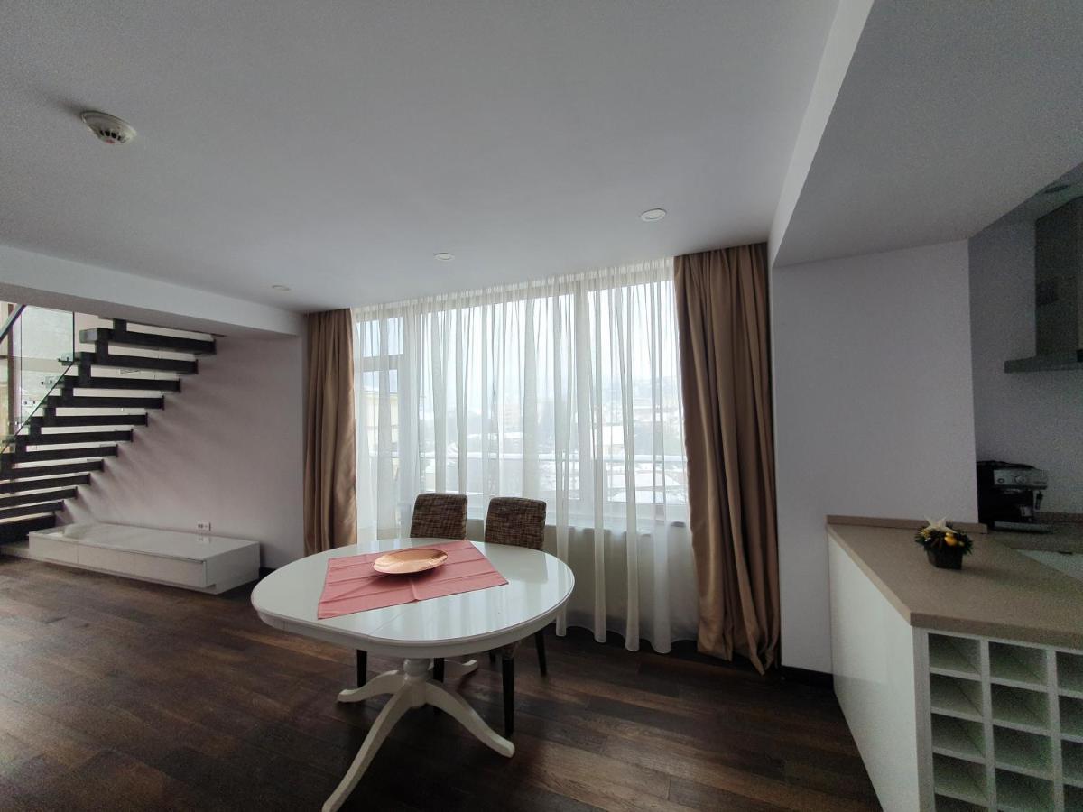 Apart Hotel Vlad Tepes Brasov Exterior photo