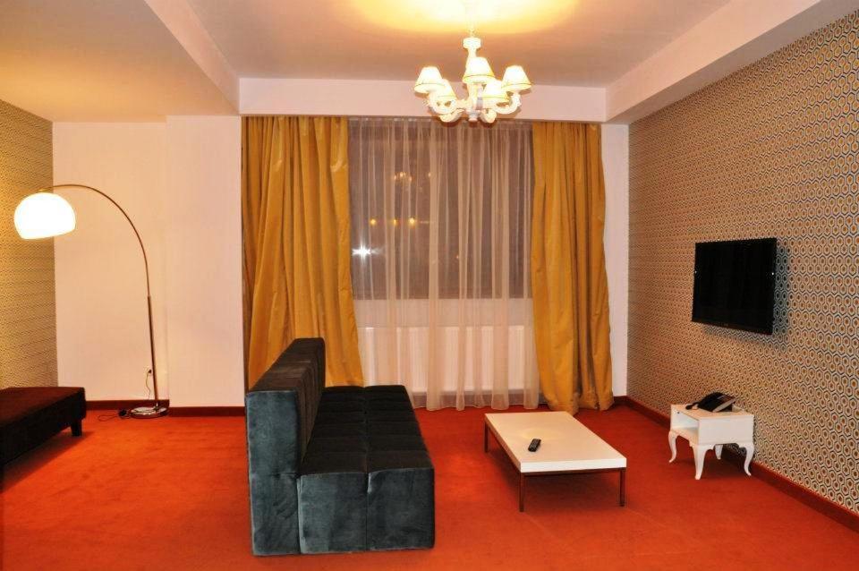 Apart Hotel Vlad Tepes Brasov Exterior photo