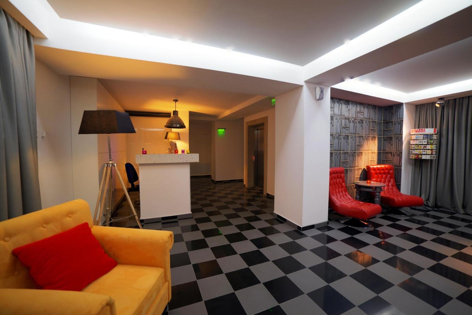Apart Hotel Vlad Tepes Brasov Exterior photo