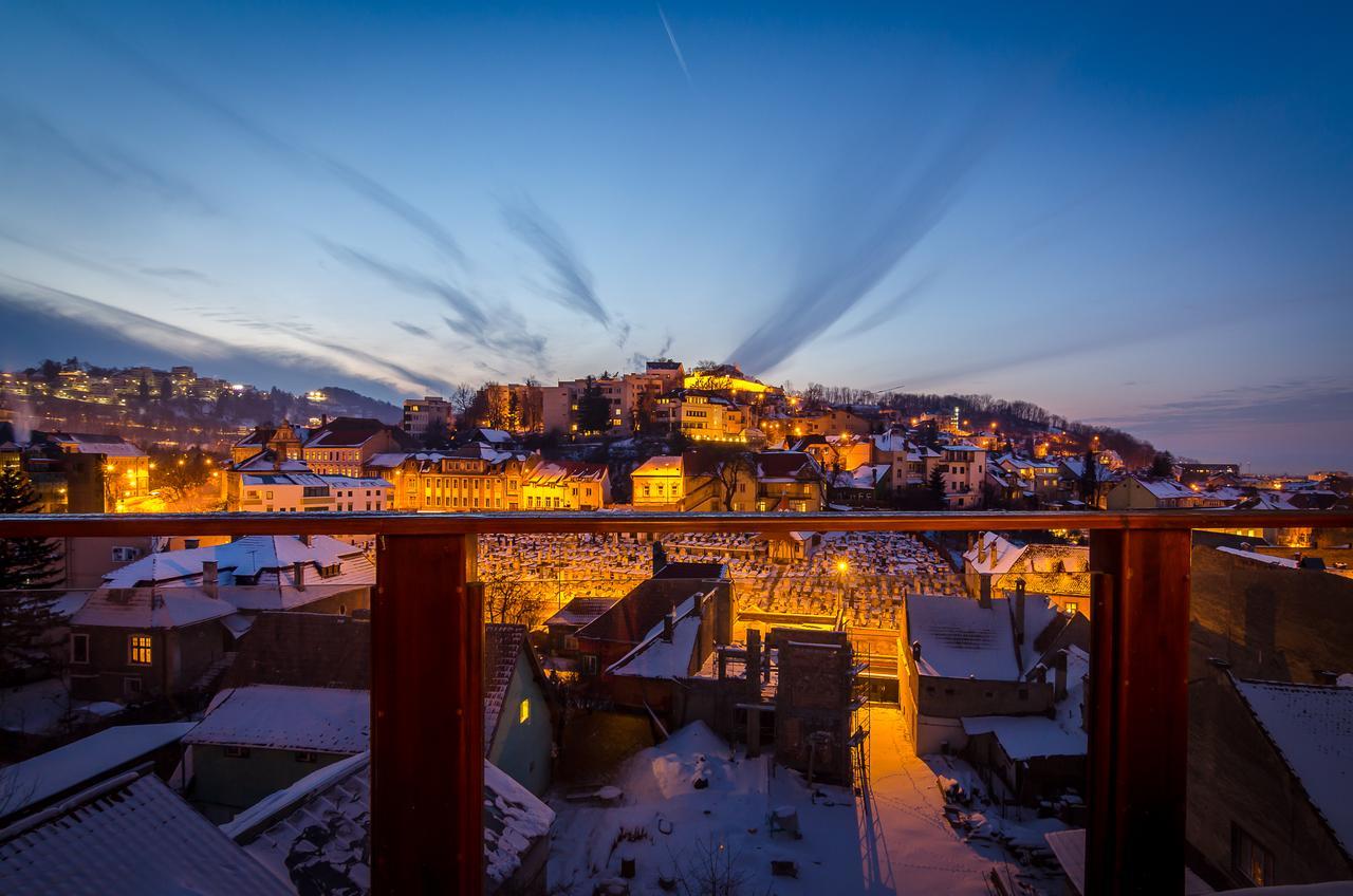 Apart Hotel Vlad Tepes Brasov Exterior photo